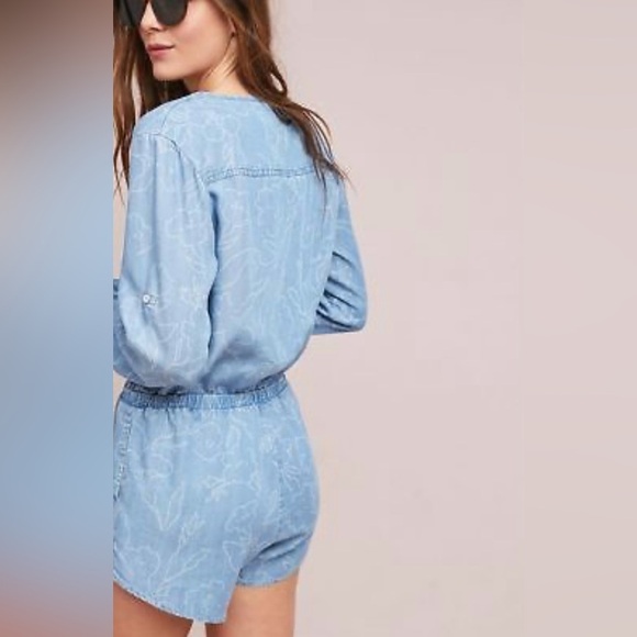 ANTHROPOLOGIE Cloth & Stone Chambray Romper Blue Long Sleeve Size Small - Picture 2 of 16